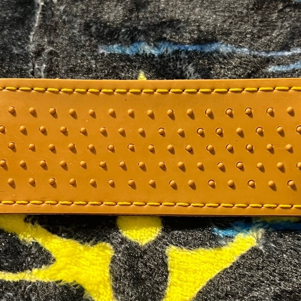 ‼️SOLD‼️LOUIS VUITTON LEATHER STRAP CROSSBODY/ SHOULDER/ DUFFLE BAGS 110”CM - Picture 8 of 12